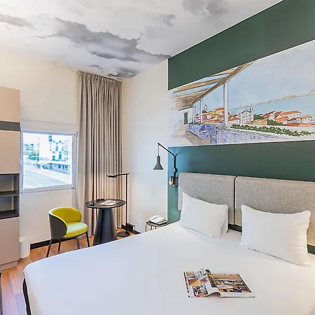 Ibis Parque Nacoes