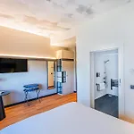 Ibis Parque Nacoes 3* Lisboa