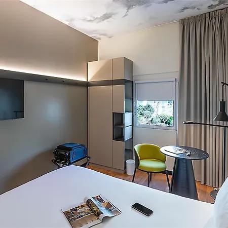 イビス リスボア パルケ ダス ナソエス ホテル リスボン