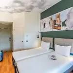 Ibis Parque Nacoes