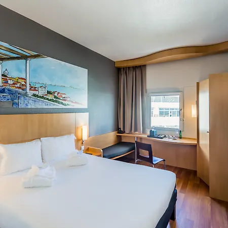 Ibis Parque Nacoes 3* Lisbon