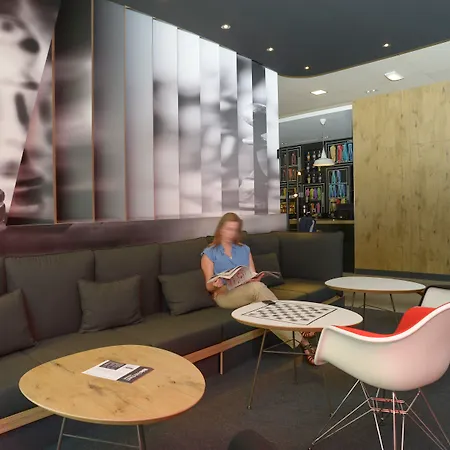 Ibis Parque Nacoes 3*