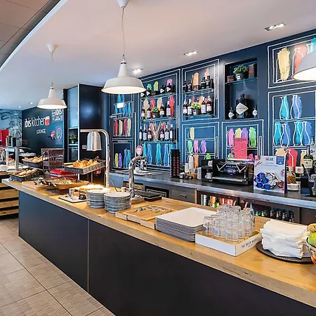 Hotel Ibis Parque Nacoes Lisbon