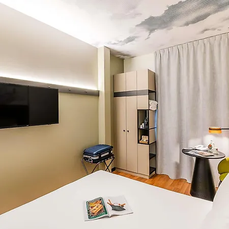 Ibis Parque Nacoes 3* Lisboa