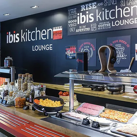 Ibis Parque Nacoes Hotell 3*