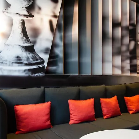 Ibis Parque Nacoes Hotel 3*