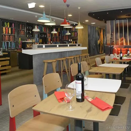 Ibis Parque Nacoes Hotel 3*