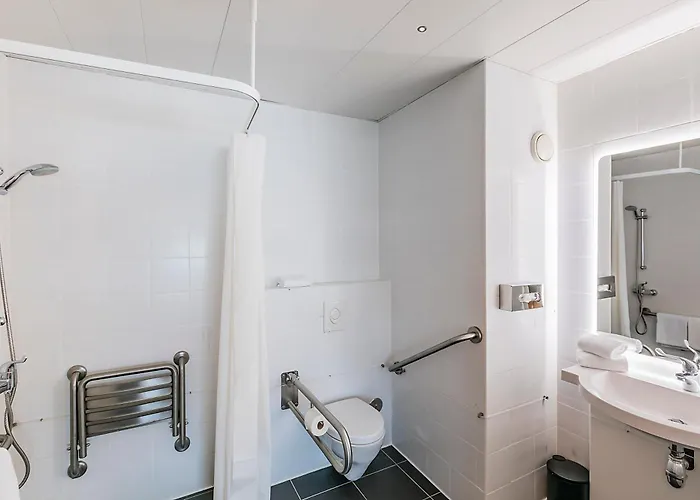 Ibis Parque Nacoes Отель 3*