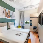 Hotel Ibis Parque Nacoes 3*